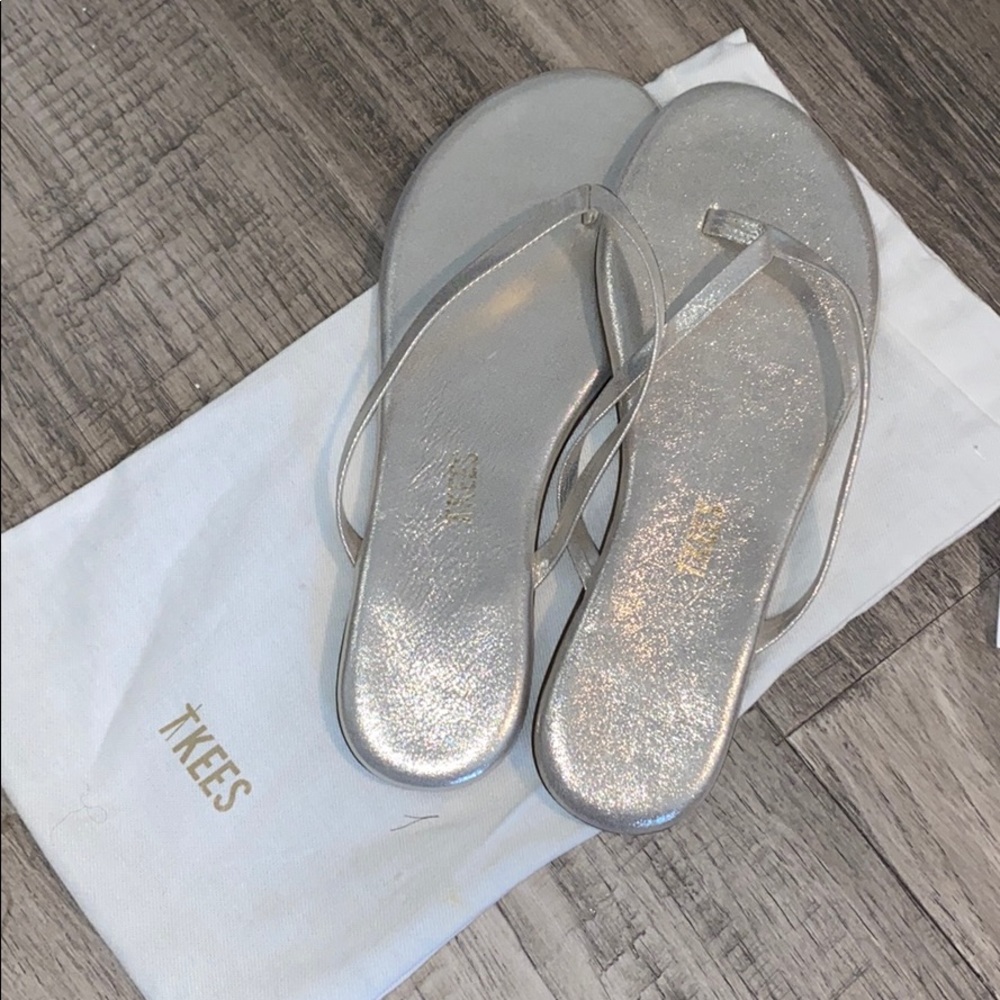 Tkees sandal